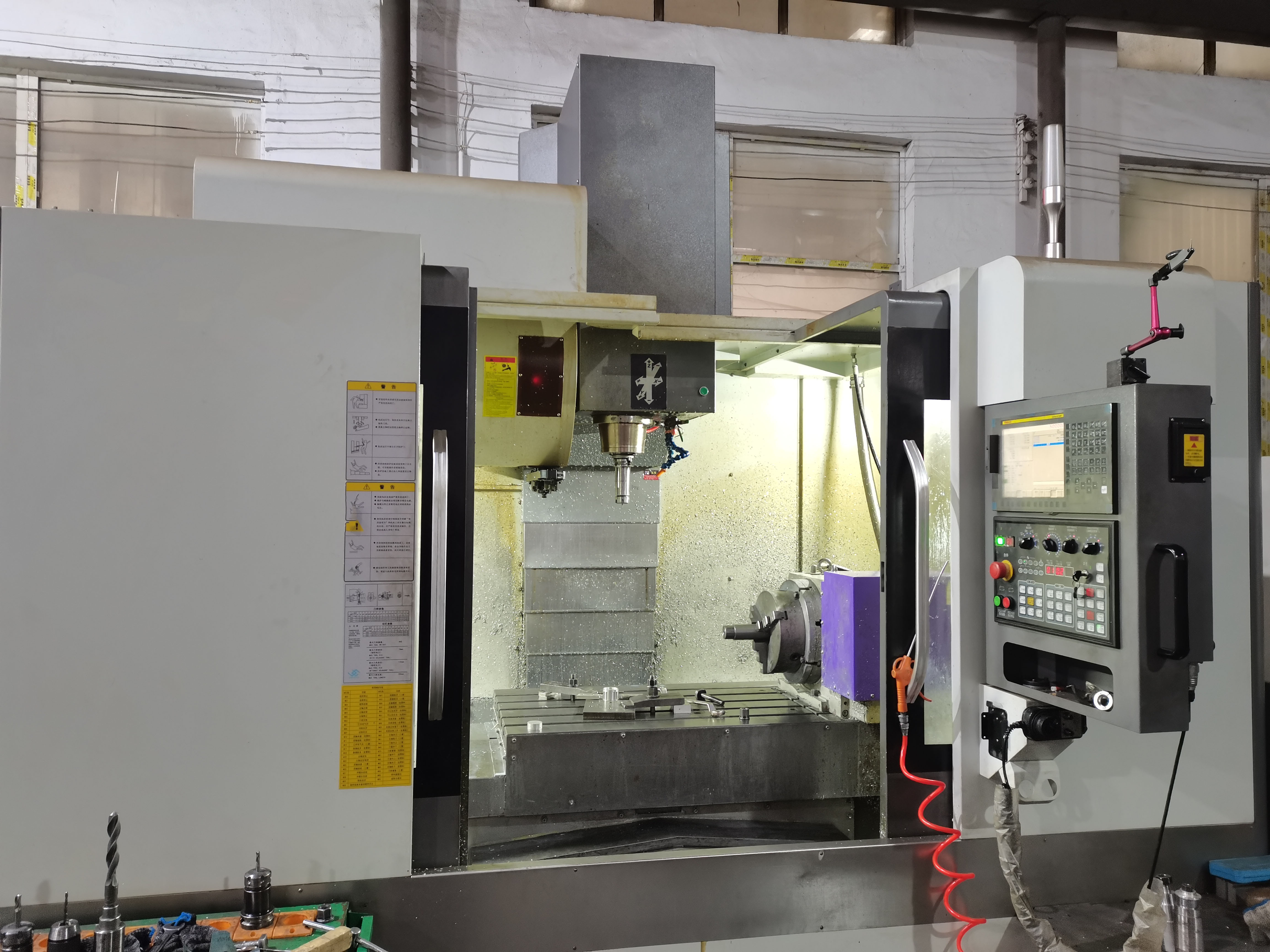 五轴加工中心设备